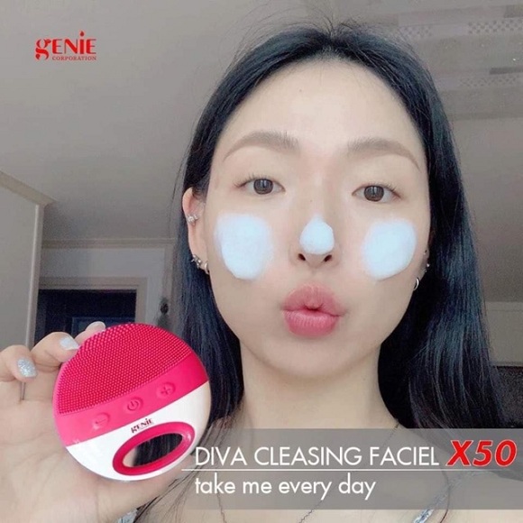 Máy rửa mặt Genie Diva Facial Cleansing Device mẫu mới 2020 1