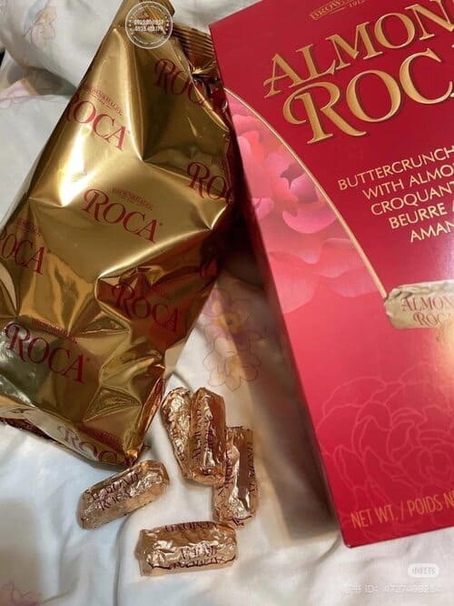 keo-socola-hanh-nhan-almond-roca-co-ngon-khong1