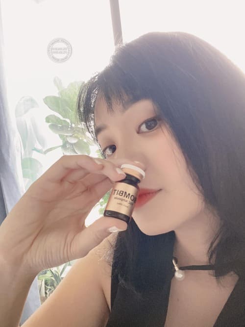Serum trẻ hoa da Bombit HSC Ampoule giá bao nhiêu? Mua ở đâu uy tín